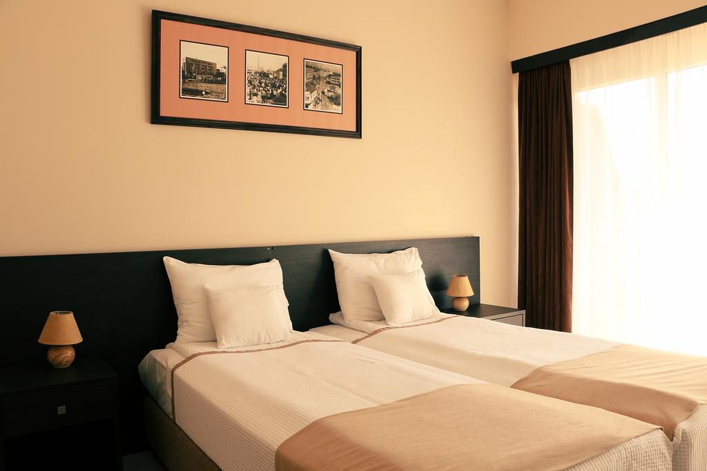 Hotel Jezero Bor Bagian luar foto