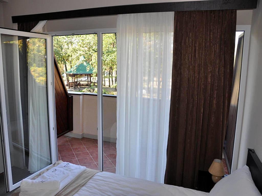 Hotel Jezero Bor Ruang foto