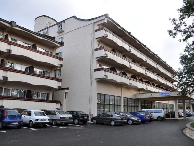 Hotel Jezero Bor Bagian luar foto