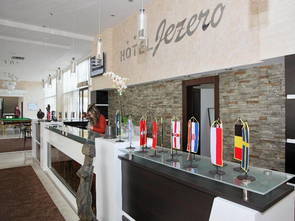 Hotel Jezero Bor Bagian luar foto