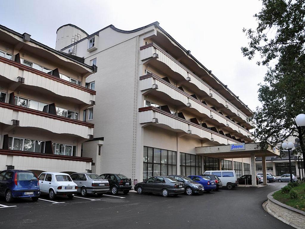 Hotel Jezero Bor Bagian luar foto