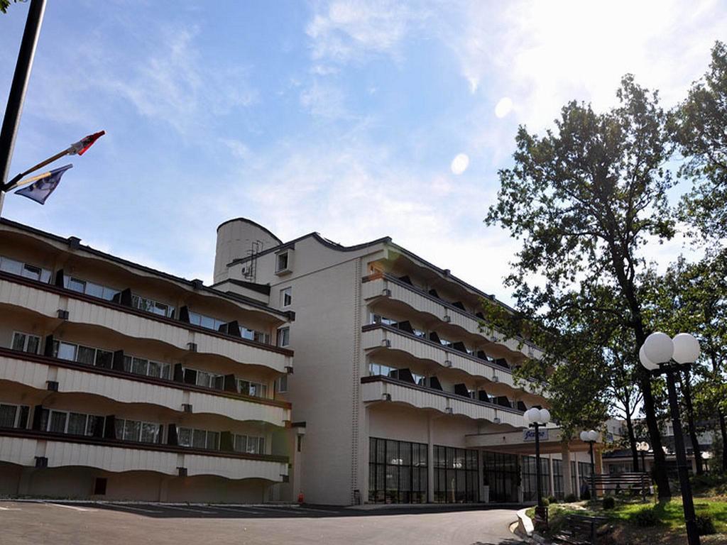 Hotel Jezero Bor Bagian luar foto
