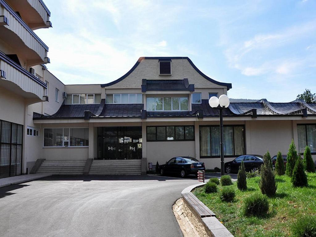 Hotel Jezero Bor Bagian luar foto